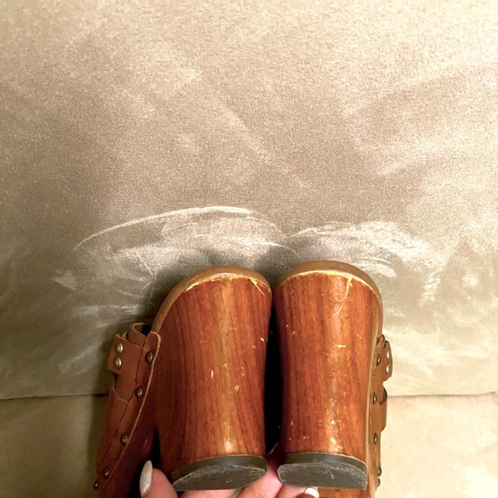 Kirk s Ease Leather Wooded Heel Mules - Picture 4 of 9